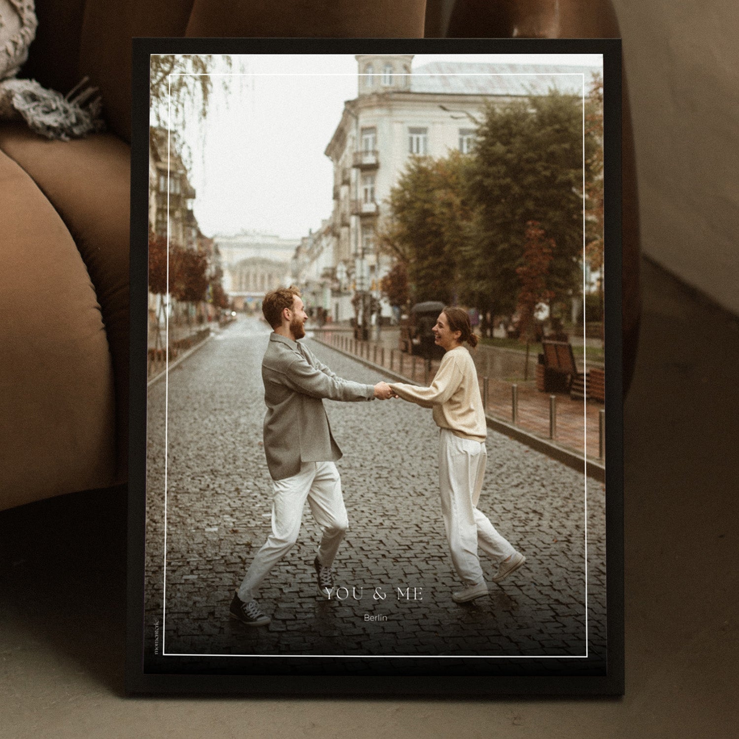 Personalisiertes Fotoposter – Poster mit eigenem Foto als individuelles Geschenk und stilvolle Dekoration für Wohnzimmer, Schlafzimmer oder Büro