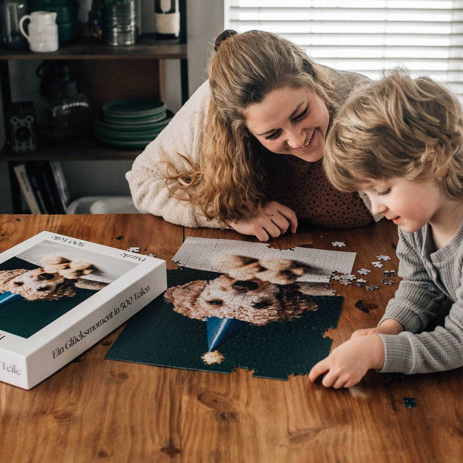 Ein individuell gestaltbares Fotopuzzle mit 500 Teilen von Momenterie - das perfekte personalisierte Geschenk für unvergessliche Erinnerungen und entspannte Puzzle-Momente.